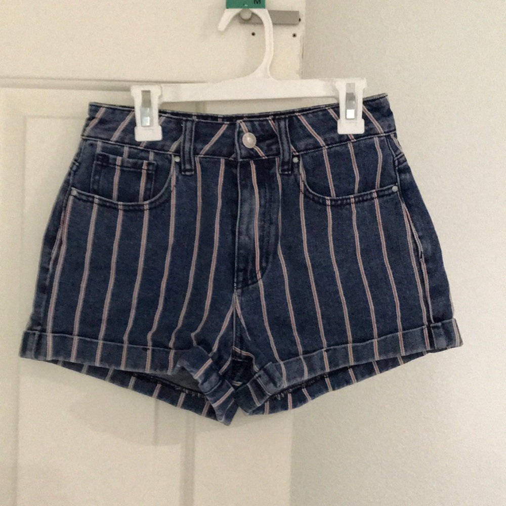 striped pacsun shorts!
